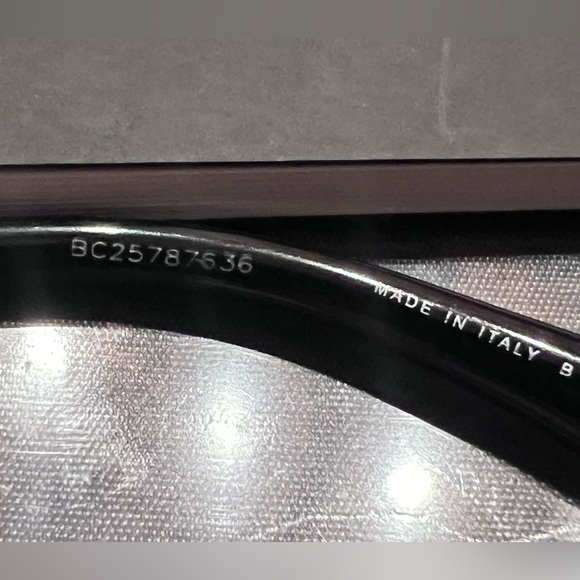 SOLD - 🕶️ CHANEL CH5422B Black Logo Sunglasses - Picture 8 of 10